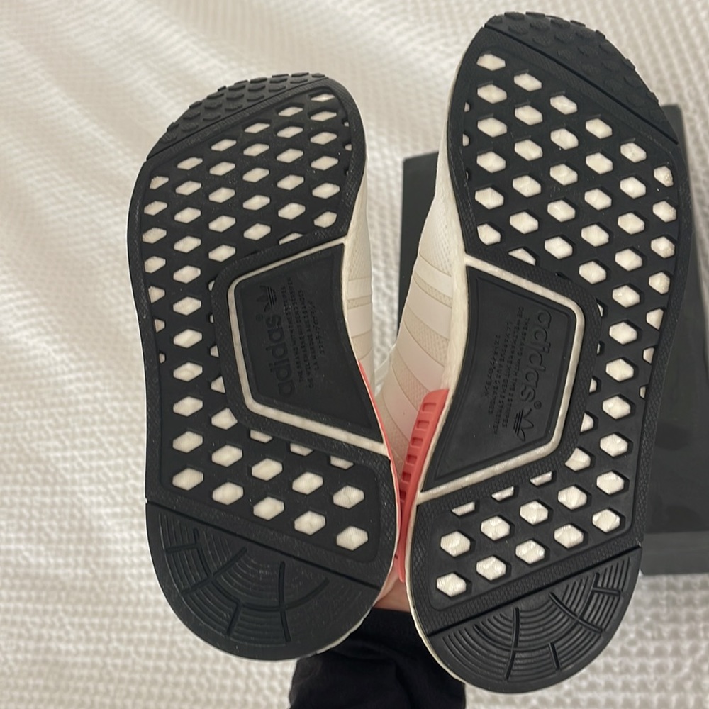 ADIDAS NMD R1 WHITE ROSE - Picture 5 of 5
